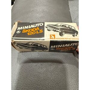 Vintage KDN Skoda 120 LS Miniauto Red Plastic Model Car Czechoslovakia Boxed